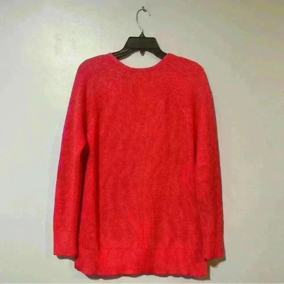 Athleta Hanover Refined V Neck Sweater Size M Pink Merino Wool Pullover Outdoor - Picture 3 of 7